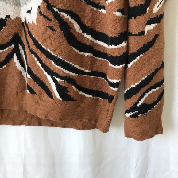 Simplee Tiger Sweater Woman Size Large - Picture 3 of 12